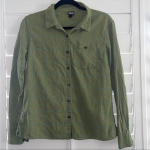 Patagonia Organic Cotton Button Up Long Sleeve Shirt
